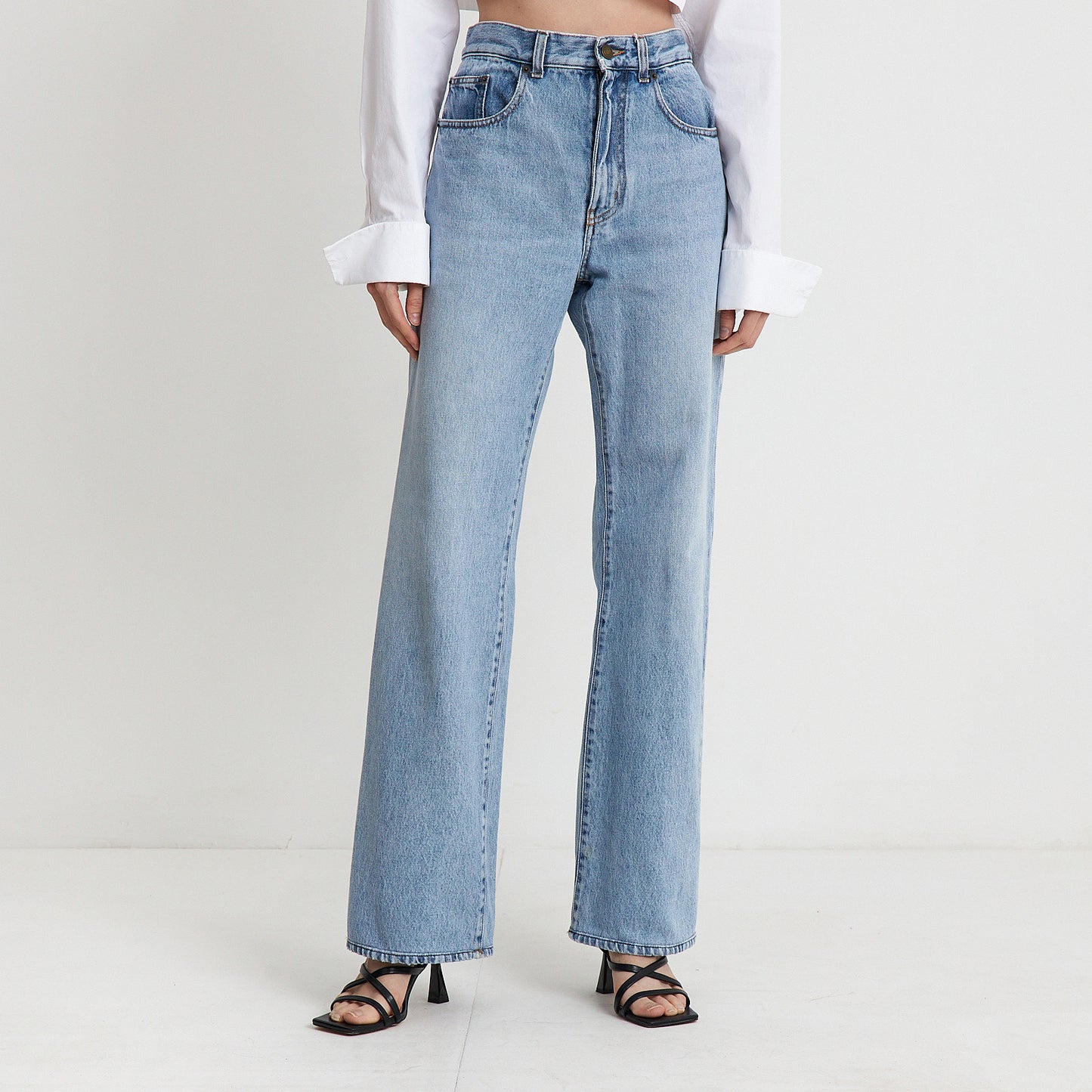 Skyline High-Rise Straight Jeans