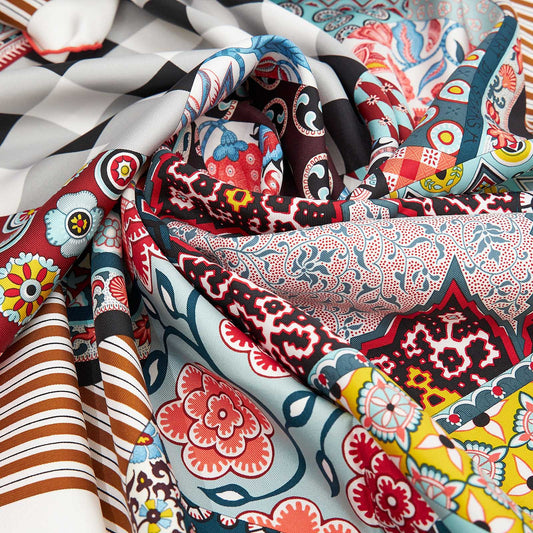 L'art du Sarasa Silk Scarf